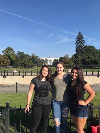 students in front of the white house