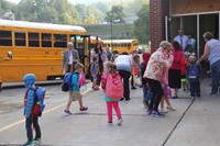 wide shot of port dickinson elementary students on first day of school