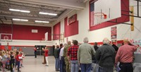 students signing patriotic song for veterans