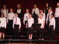 additional choir students singing