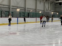 students ice skating