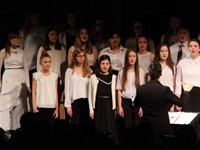 students singing in chenango valley warriors for peace concert 4