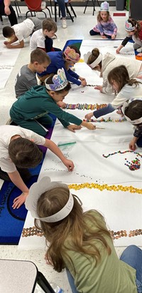 students on the 100th day of school