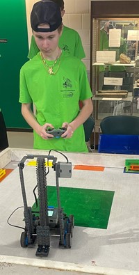 students participating in Southern Tier Robotics Competition